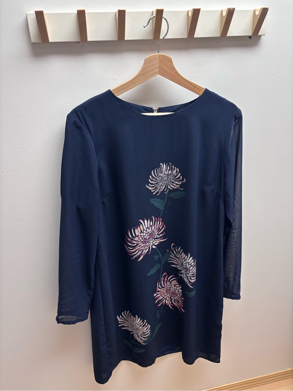 Maison Simon’s Navy Floral Shift Dress